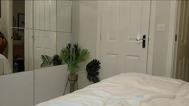 Ruby brooksxo online show from July 18, 2026, 9:18 pm