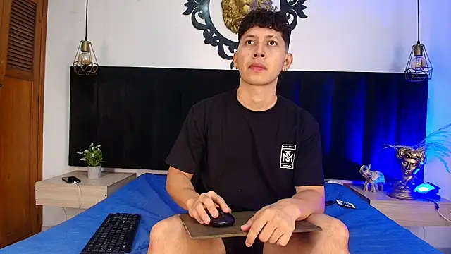 Abeel Ordaz online show from November 23, 2025, 1:55 pm