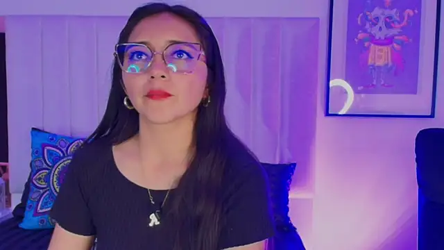 Mara Wolf01 online show from December 19, 2025, 8:16 pm