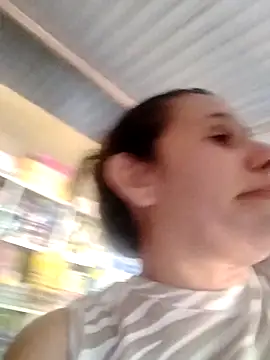 MIA-LARIOS online show from March 5, 2026, 9:33 pm