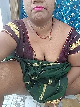 Snapshot of Desicouple1706 chatting on December 19, 2025, 5:36 am Desicouple1706 online show from December 19, 2025, 5:36 am