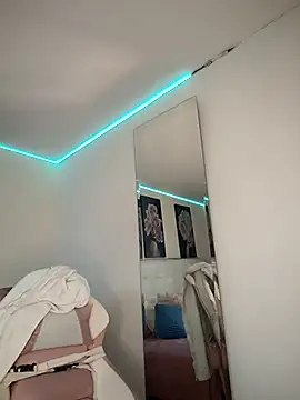 SamathaMay online show from April 11, 2026, 1:15 pm