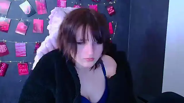 Snapshot of Alice_Wonderme chatting on January 5, 2026, 10:57 pm Alice Wonderme online show from January 5, 2026, 10:57 pm