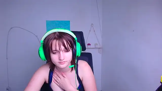 Snapshot of Alice_Wonderme chatting on January 12, 2026, 10:48 pm Alice Wonderme online show from January 12, 2026, 10:48 pm