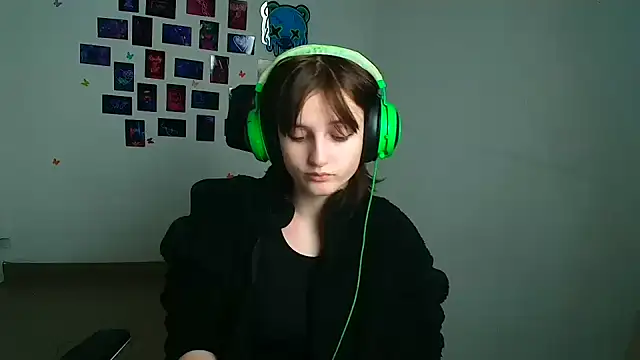 Snapshot of Alice_Wonderme chatting on January 14, 2026, 12:55 pm Alice Wonderme online show from January 14, 2026, 12:55 pm