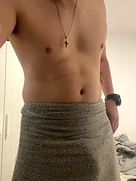 montewi online show from November 24, 2025, 7:02 pm