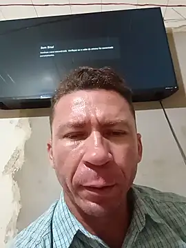 RobertoLuiz84 online show from June 6, 2026, 10:58 pm