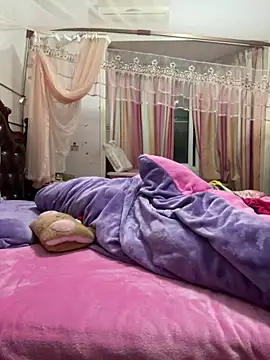 tianwei2567 online show from December 18, 2025, 12:33 pm