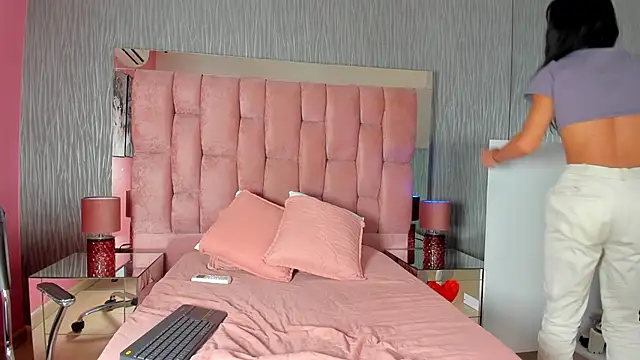 Fernanda Thail online show from November 28, 2025, 12:08 pm