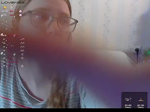 LustfulSarah online show from January 5, 2025, 9:47 pm