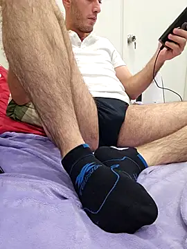 Snapshot of Gogo909764 chatting on December 1, 2025, 7:13 am Gogo909764 online show from December 1, 2025, 7:13 am