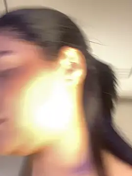 SarhaVega online show from April 15, 2026, 1:18 pm