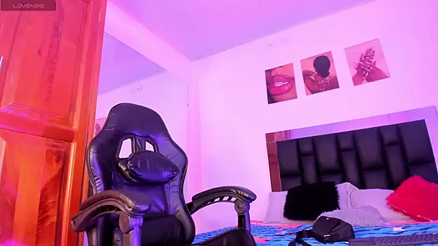 ValeryTs1 online show from April 20, 2026, 6:20 pm