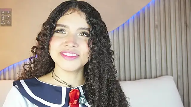 Snapshot of EloiseSweetxx chatting on December 22, 2025, 1:19 pm EloiseSweetxx online show from December 22, 2025, 1:19 pm