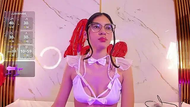 VanessaBoch online show from February 16, 2026, 7:43 pm