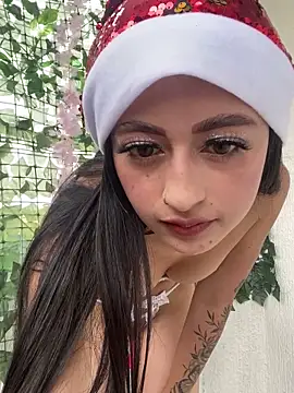 Snapshot of SOL_EF chatting on December 15, 2025, 8:02 pm SOL EF online show from December 15, 2025, 8:02 pm