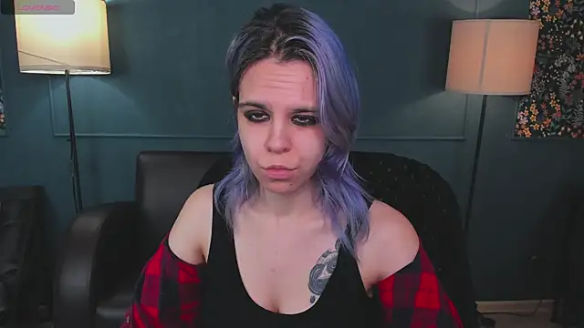 LiraBelle online show from March 31, 2026, 3:08 am