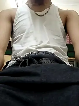 Snapshot of TheVirgin_Guy chatting on November 30, 2025, 12:09 pm TheVirgin Guy online show from November 30, 2025, 12:09 pm