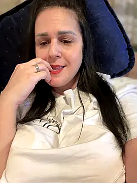 Mary kansas bbw online show from January 7, 2026, 7:27 pm