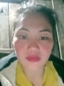 Snapshot of lynae-0 chatting on November 27, 2025, 1:24 pm lynae-0 online show from November 27, 2025, 1:24 pm