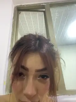DAKOTA SAKURA online show from May 20, 2026, 1:01 am