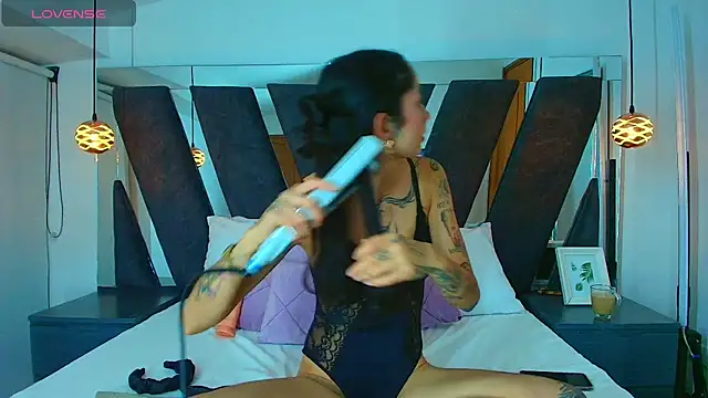 Snapshot of princess_deimos__ chatting on November 25, 2025, 12:54 am princess deimos online show from November 25, 2025, 12:54 am