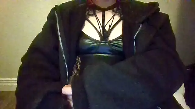 Snapshot of findom_mistressvampcandy chatting on November 26, 2025, 9:27 pm findom mistressvampcandy online show from November 26, 2025, 9:27 pm
