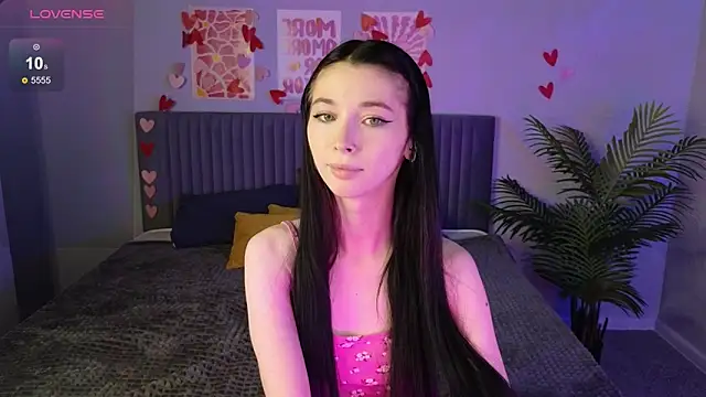 miiss jessica online show from April 12, 2026, 1:10 am