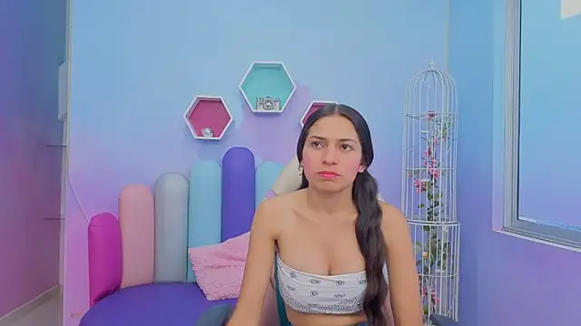 KateSkinny online show from January 9, 2026, 11:35 am