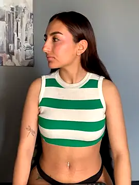 Snapshot of ZoeJohnson_Pink chatting on November 24, 2025, 3:01 pm ZoeJohnson Pink online show from November 24, 2025, 3:01 pm