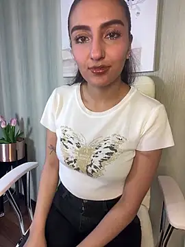 ZoeJohnson Pink online show from February 12, 2026, 9:21 pm