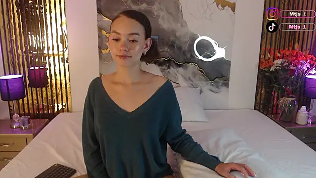 MiticaBrennet  online show from March 7, 2026, 3:25 am