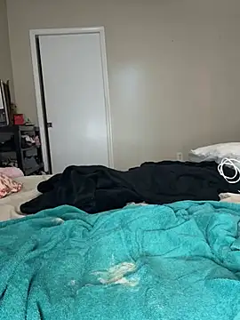 Kiki hammyy online show from February 4, 2026, 6:25 pm