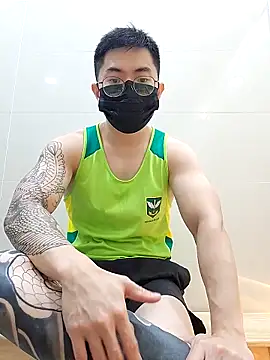 Valerious180 online show from December 18, 2025, 5:19 pm