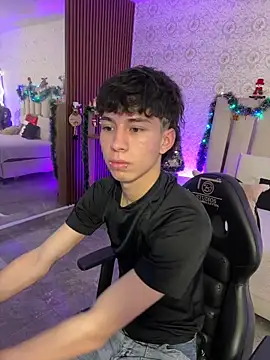 kaelwolf tay online show from December 2, 2025, 7:20 pm