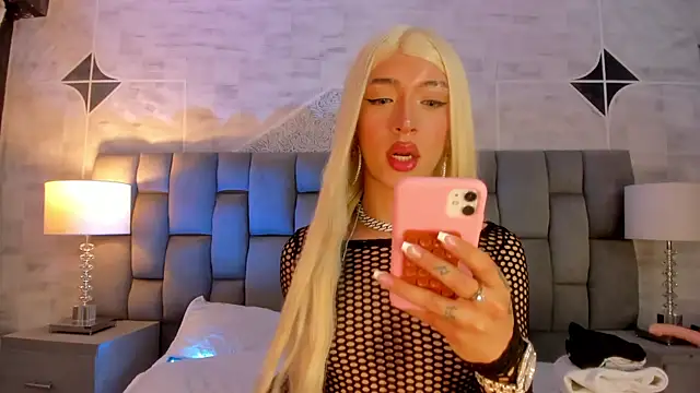 DeboraCopper online show from March 19, 2026, 11:42 pm