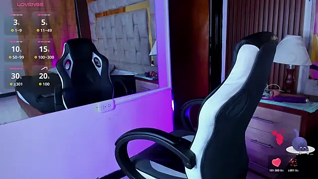 Snapshot of Ariana_Blaze1 chatting on November 25, 2025, 7:25 pm Ariana Blaze1 online show from November 25, 2025, 7:25 pm