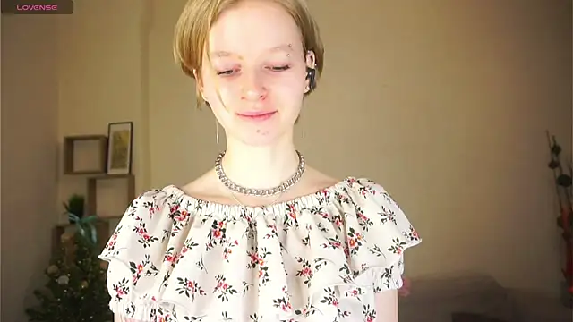 ToyaPletz online show from March 29, 2026, 4:18 pm