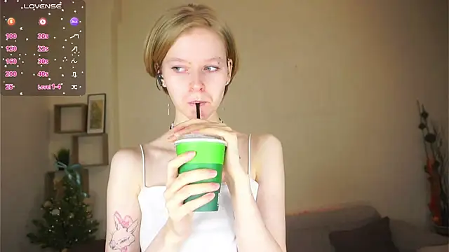 ToyaPletz online show from April 6, 2026, 4:08 pm