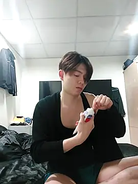 Snapshot of twtung_tung chatting on November 28, 2025, 2:42 pm twtung tung online show from November 28, 2025, 2:42 pm