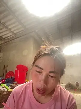 meganmeo online show from April 6, 2026, 5:08 am