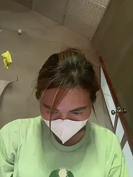 meganmeo online show from April 15, 2026, 6:20 am