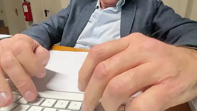 SimonZydar online show from November 27, 2025, 4:20 pm