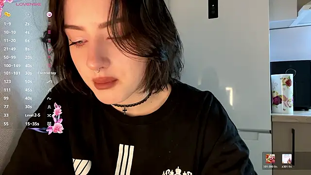 Meowluly online show from February 18, 2026, 1:51 pm