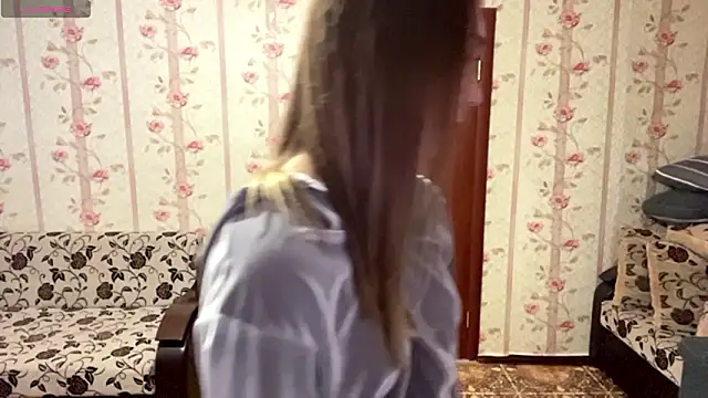 Snapshot of Katebarbie chatting on February 2, 2026, 12:15 pm Katebarbie online show from February 2, 2026, 12:15 pm