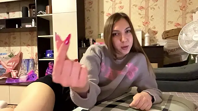 Snapshot of Katebarbie chatting on February 12, 2026, 4:24 pm Katebarbie online show from February 12, 2026, 4:24 pm