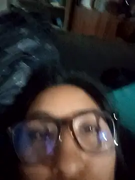 Bizcochitoc4 online show from January 11, 2026, 1:21 am