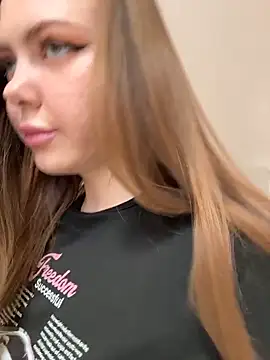 SinCityDoll online show from March 12, 2026, 5:13 am