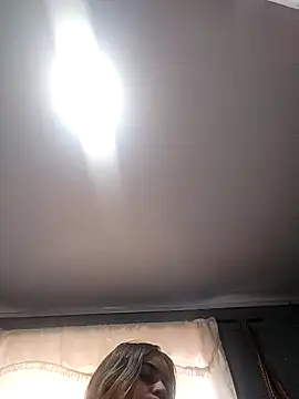 Snapshot of sexy_aurora_ourdoors chatting on November 25, 2025, 2:39 pm sexy aurora ourdoors online show from November 25, 2025, 2:39 pm