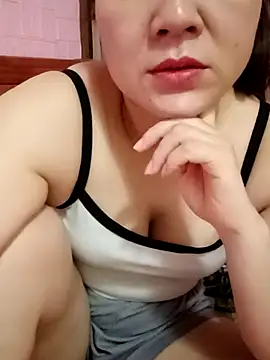 Lily-ross22 online show from July 7, 2026, 6:47 am